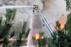 Firefighters fighting Wildfire in Hawaii – May 2023